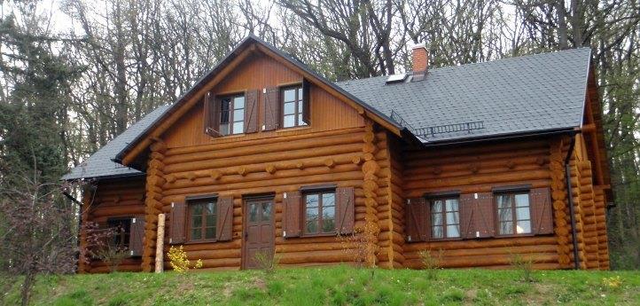 Pohled ze hřiště